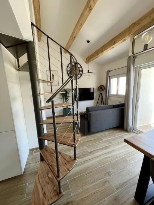 Duplex Centre Ville - 50M De La Plage - Clim - Garage - Netflix Le Grau-du-Roi Buitenkant foto
