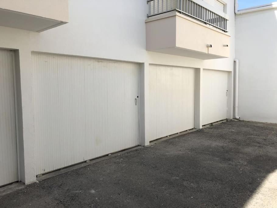 Duplex Centre Ville - 50M De La Plage - Clim - Garage - Netflix Le Grau-du-Roi Buitenkant foto