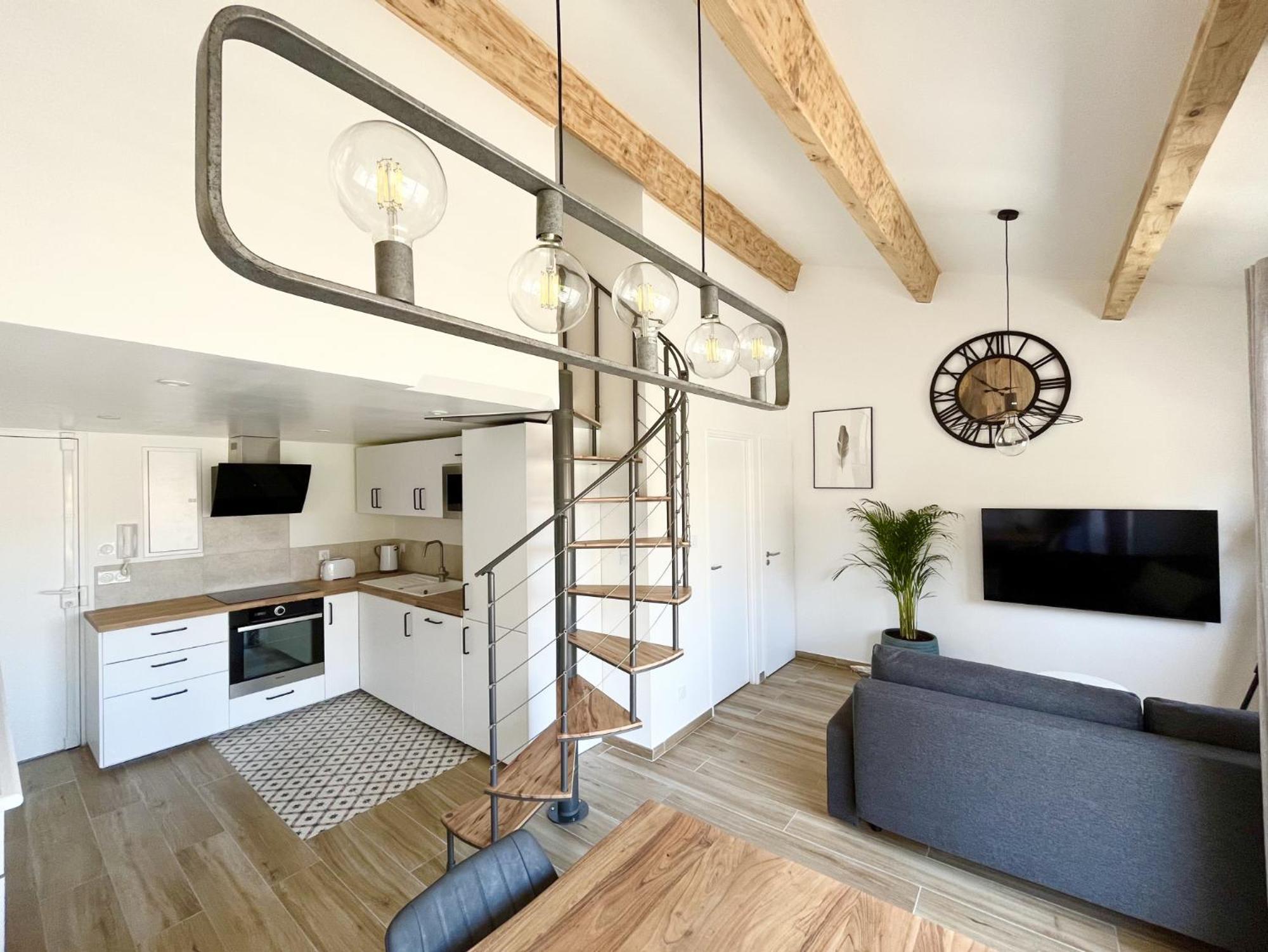 Duplex Centre Ville - 50M De La Plage - Clim - Garage - Netflix Le Grau-du-Roi Kamer foto