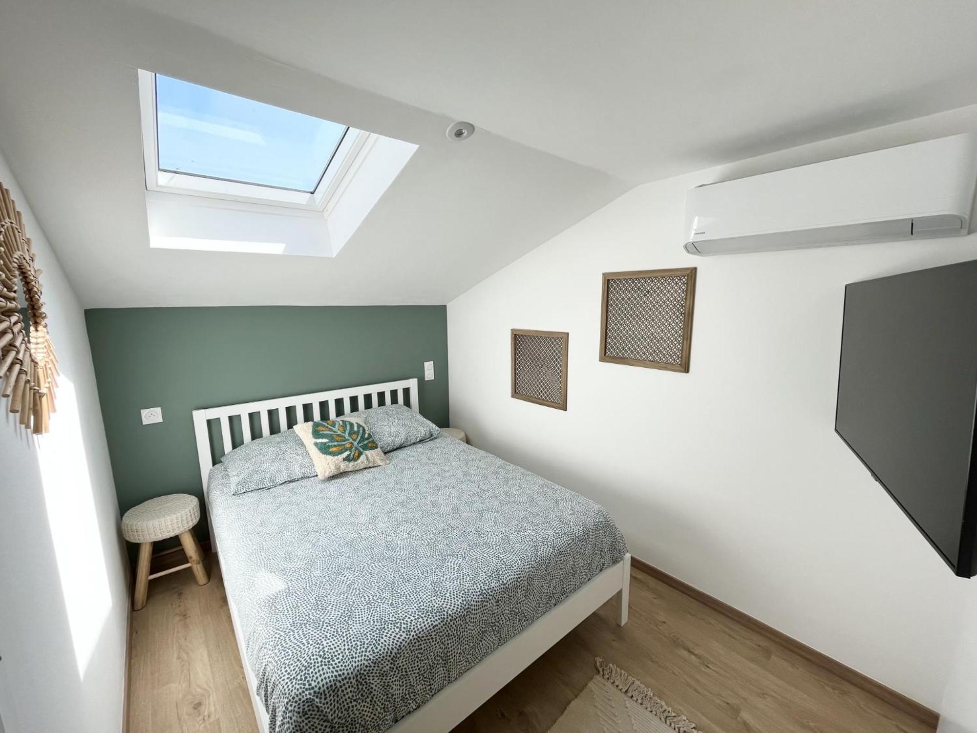 Duplex Centre Ville - 50M De La Plage - Clim - Garage - Netflix Le Grau-du-Roi Kamer foto