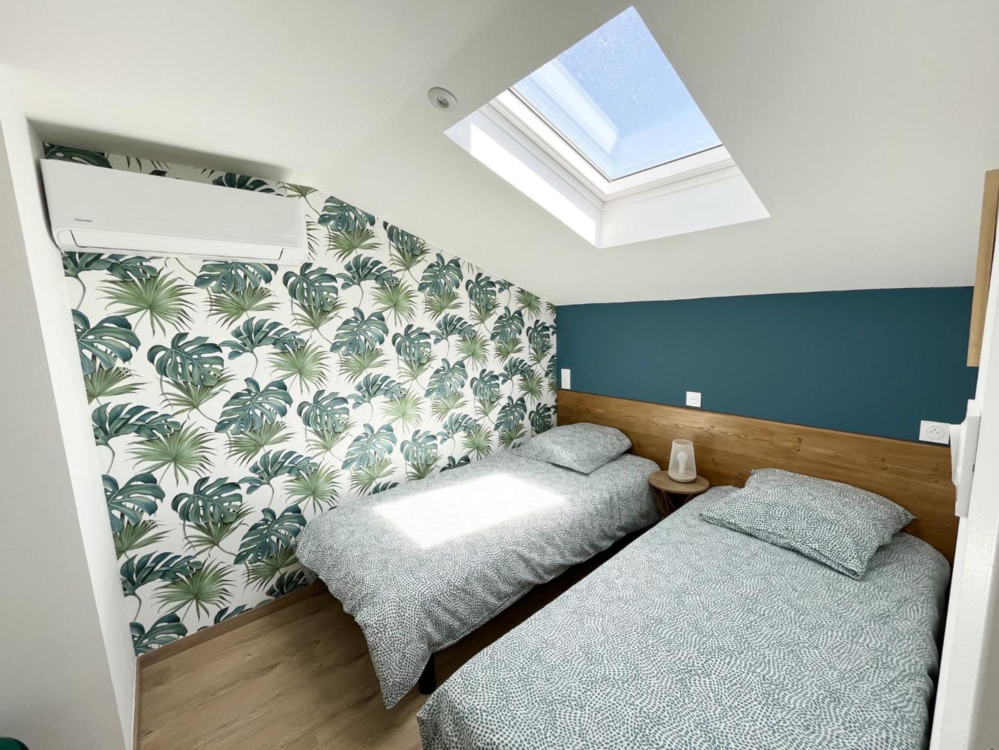 Duplex Centre Ville - 50M De La Plage - Clim - Garage - Netflix Le Grau-du-Roi Kamer foto